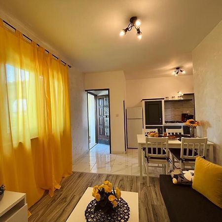Pomerino Apartmans Luaran gambar