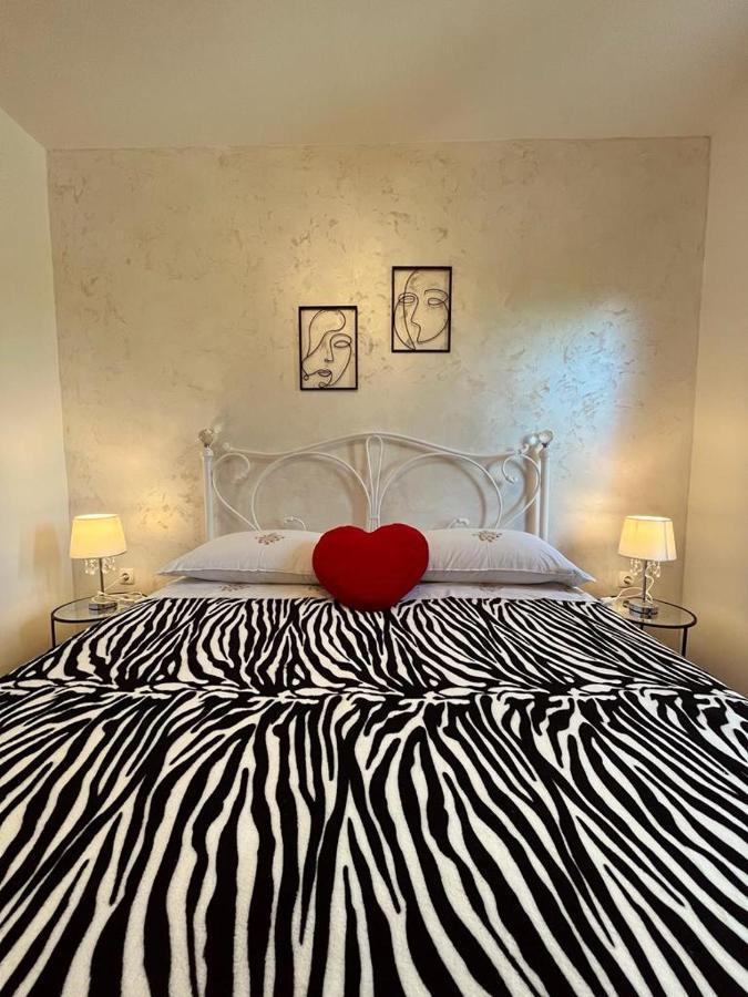 Pomerino Apartmans Luaran gambar