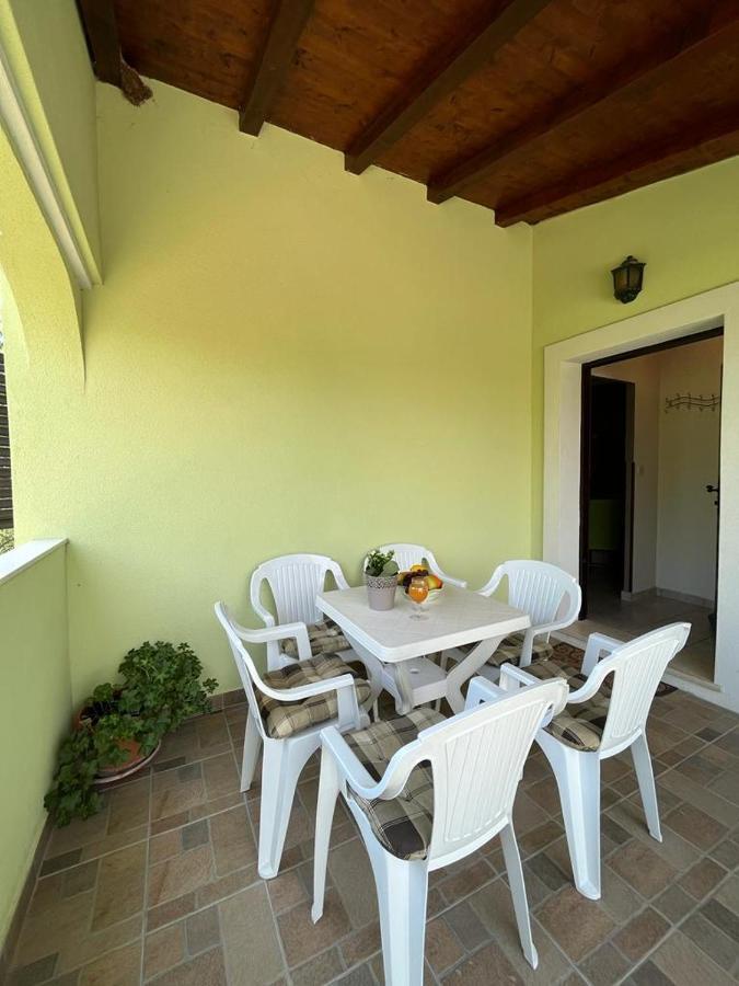 Pomerino Apartmans Luaran gambar